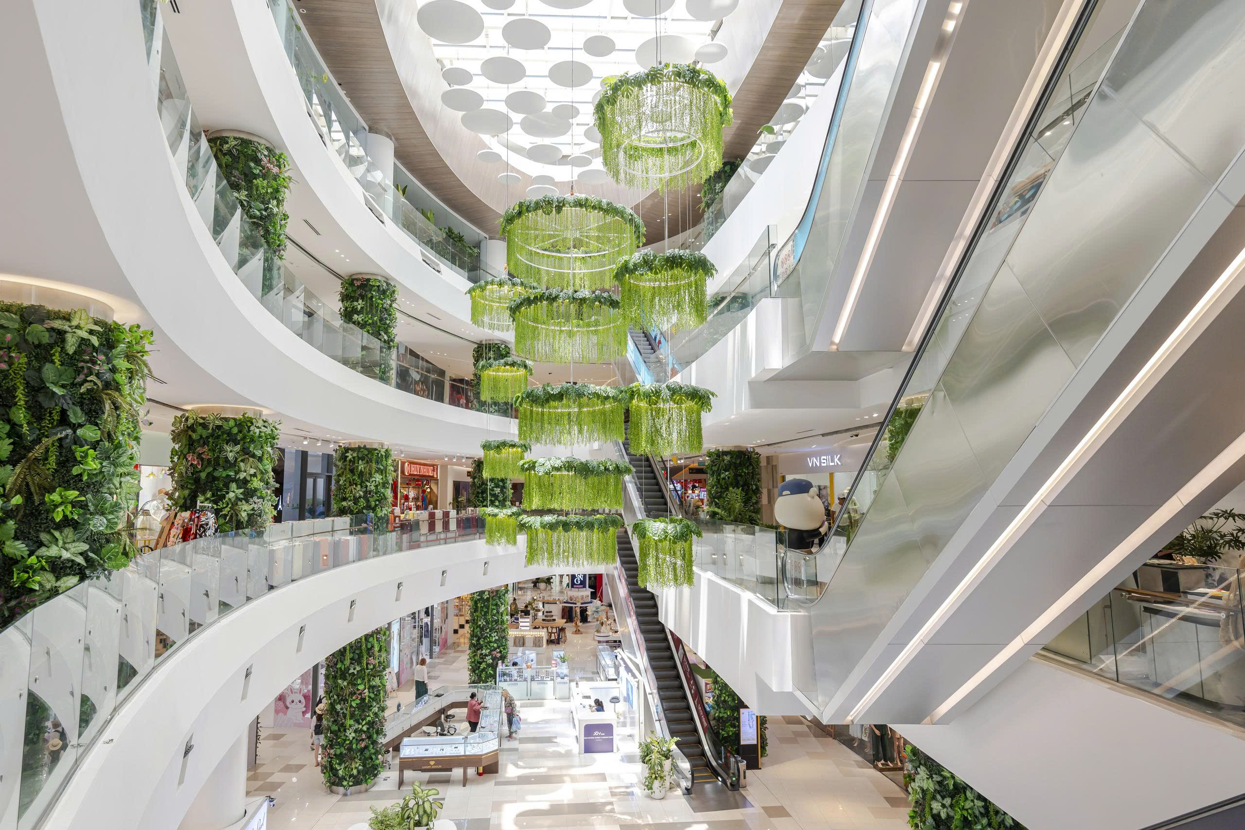 AB-shopping-mall-tai-dinh-vi